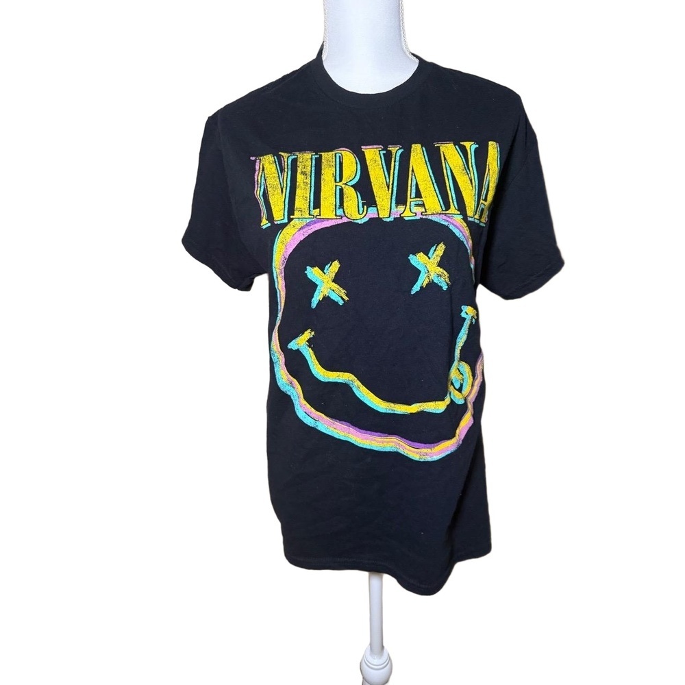 NWT Nirvana T-Shirt Size S Black Basic Crewneck Short Sleeve Minimalist Everyday